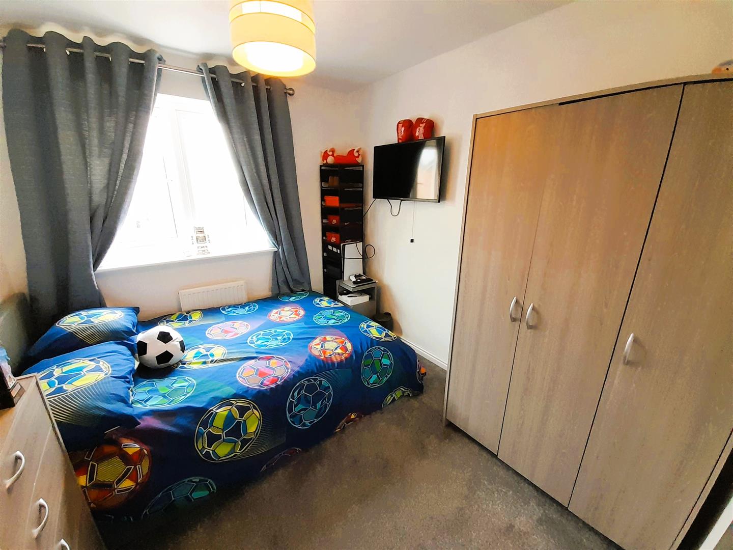 Ffordd Y Meillion, Llanelli, SA15 2EX